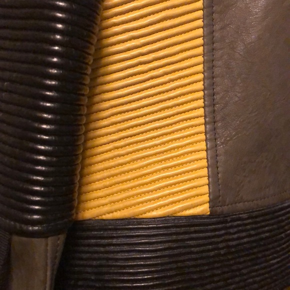 Dolce & Gabbana Men’s Leather Jacket - Picture 6 of 8